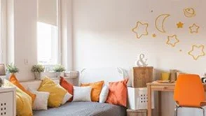 selbstklebend - Selbstklebende Wandsticker zum aufkleben auf die Tapete in unterschiedlichen Motiven.